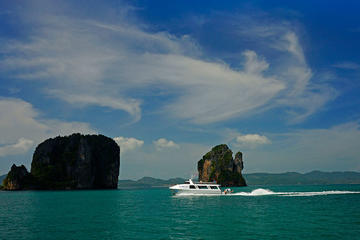 Blu Anda Catamaran Twilight Cruise and Dinner