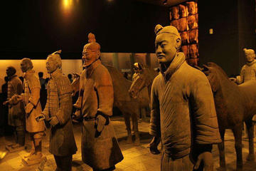 Private day trip of the Terracotta Warrior and Banpo Museum give shuttle service