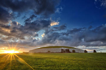 Newgrange and Hill of Tara Day Trip from Dublin