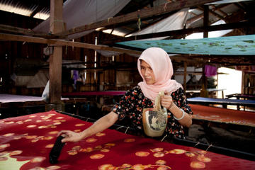 Experience Penang: Learn How to Make Malaysian Handicrafts