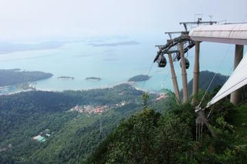 Langkawi Cable Car Ride and Oriental Village Morning Tour