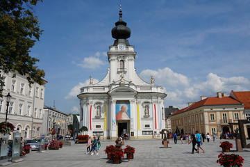 One-Day Wadowice & Czestochowa Tour from Krakow