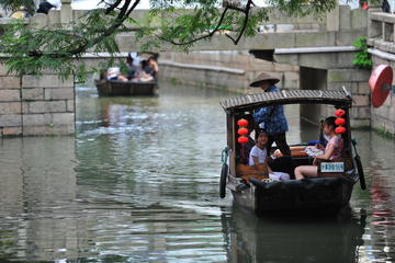 In-depth tour for Suzhou elements