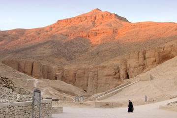 8-hour tour of the Valley of the Kings and Queen Hatshepsut Temple