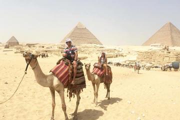 Cairo Giza Pyramids, Sakkara, and Memphis Private Full-Day Tour