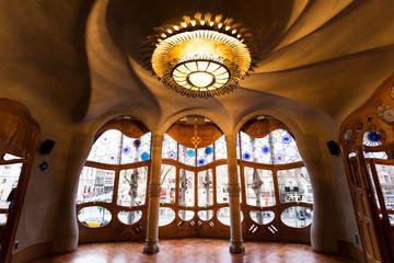 All of Gaudí Masterpieces in one day
