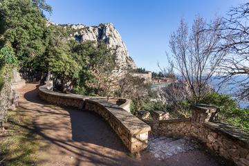 Montserrat Guided Tour with Flamenco Show