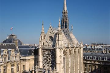 Notre Dame and Ile de la Cité Tour with Skip the Line Visit of Sainte-Chapelle Combo Tour