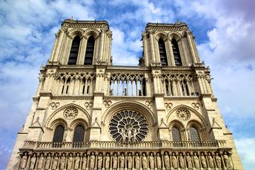 Skip the Line: Notre Dame Cathedral, Tower and Ile de la Cite Half-Day Walking Tour