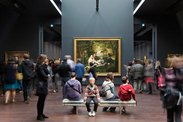 Small-Group Paris Impressionist Art Tour: Musée d'Orsay with Skip-the-Line Entrance and Montmartre Walking Tour