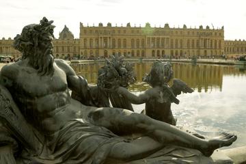 Versailles Half-Day Tour from Paris with Skip-the-Line Entry and Special Access to King's Apartments