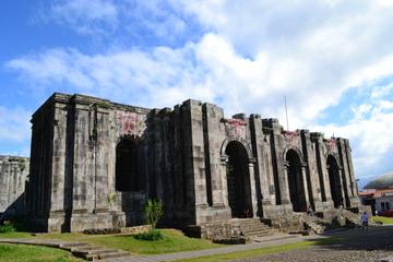 Full-day Cartago Ruins, Irazú Volcano and Sarapiquí River Cruise From San Jose