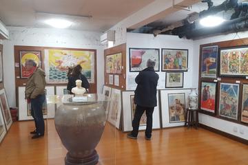 Explore Culture Revolution in Propaganda Museum & French Concession By Bike