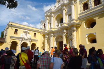 ANTIGUA WALKING TOUR for Cruise Ship guest coming from Port Quetzal