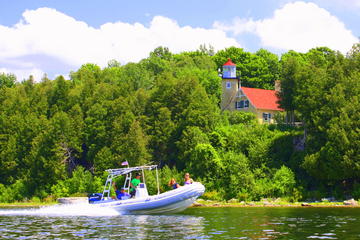 Classic Boat Tour of Fish Creek