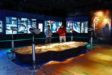 El Calafate Glaciarium Entrance Ticket with Shuttle Bus from El Calafate