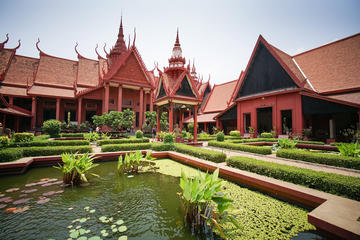 Private Phnom Penh Icons City Tour