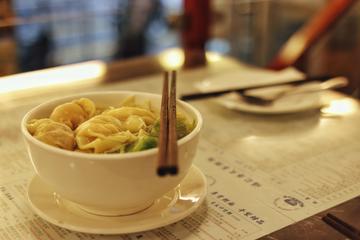 Secret Noodle and Wonton in Shanghai Alleyways including Local Beer