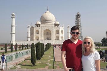 Taj Mahal & Agra fort with old market walk-Day Tour
