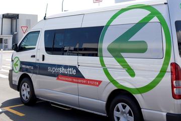 Shared Arrival Transfer: Auckland Airport to Hotel