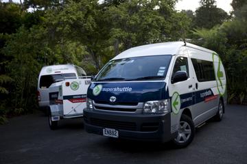 Shared Departure Transfer: Hotel to Auckland Airport