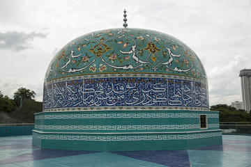 Islamic Arts Museum & Free Kuala Lumpur City Tour