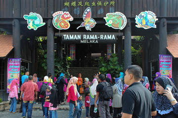 Melaka 5 Most Exciting Attractions Tour With Baba Nyonya Lunch