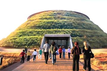 Cradle of Human Kind Tour and Lesedi Cultural Village Day Tour from Pretoria