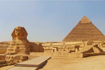 Giza Pyramids and Egyptian Museum with Dinner at Nile Cruise