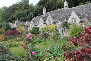 Full-day small group Cotswold Adventurer Tour from Oxford