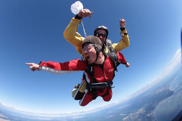 15000ft Tandem Skydiving from Rotorua