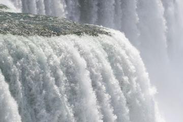 2-Day Niagara Falls Tour from New York by Bus