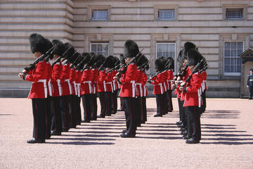 London in One Day Sightseeing Tour Including Tower of London, Changing of the Guard with Optional London Eye Upgrade