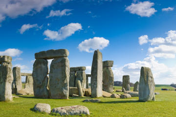 London to Stonehenge Independent Return Trip Including Entry