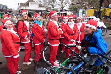 Christmas Lights Bike Tour of London