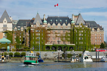 Victoria Grand City Private Tour and Craigdarroch Castle