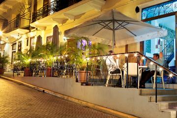Private Casco Antiguo Evening Tour