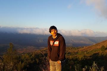 Bali Private Guide: Mount Batur Sunrise Trekking Including Breakfast-Lunch-Hot Spring