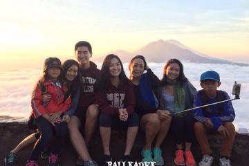 Mount Batur Sunrise Trekking Guide with Breakfast and Natural Hot Spring
