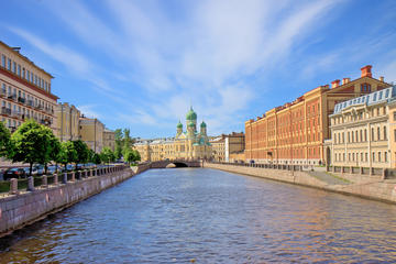 St Petersburg Shore Excursion: Small-Group City Tour with Hermitage Museum and Boat Ride