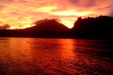 Mount Batur Sunrise Trekking Guide With Banana Sandwhich Breakfast on The Peak