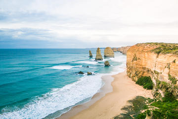 12 Apostles Sunrise Hiking Day Tour from Melbourne