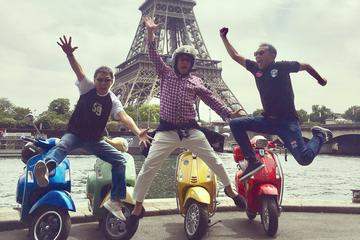 3.5-Hour Private Paris Guided Vespa Tour with Gourmet Break