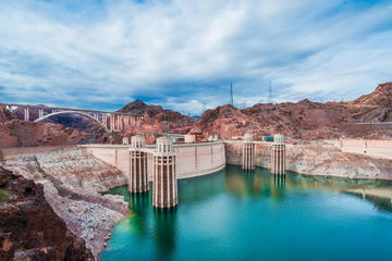 Hoover Dam Day Trip from Las Vegas by Luxury Vehicle