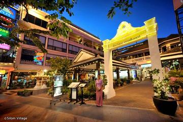 Authentic Thai Dinner and Dance at Silom Village