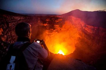 Private Tour to Volcano Masaya by Night