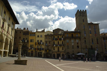 Arezzo private guided walking tour