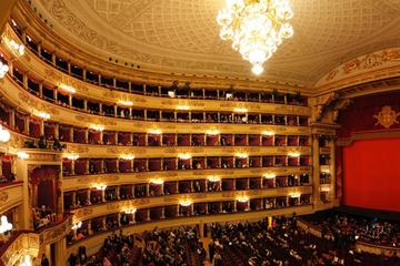 Last minute private tour of Milan with skip-the-line ticket to Teatro alla Scala