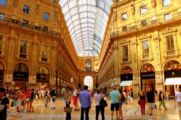 Milan Personal Shopper Experience in Galleria Vittorio Emanuele II