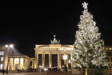 Berlin Christmas Lights Sightseeing Tour With Mulled Wine and Gingerbread